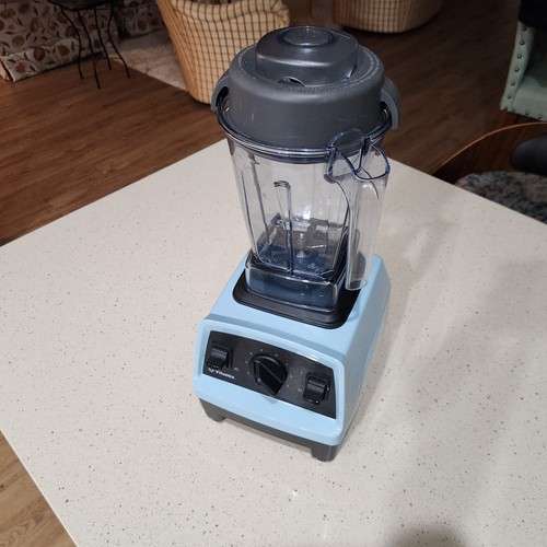 Vitamix e310 explorian blender - vitamix,